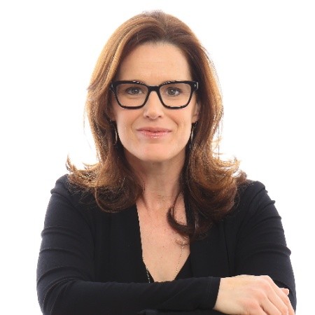 Portrait of Sara Roberts
